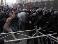 Украина: поласковее с «Беркутом»!